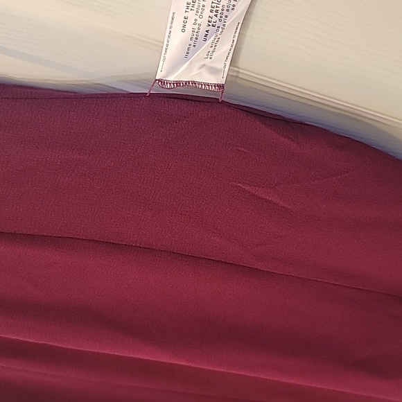 Dress The Population Burgundy Iris Dress - Picture 3 of 6